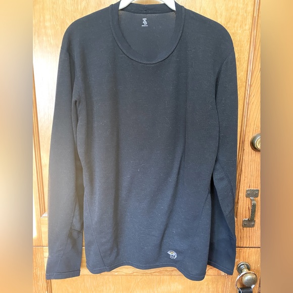 Mountain Hardware Men's Black Crewneck Base layer thermal top - Picture 1 of 11